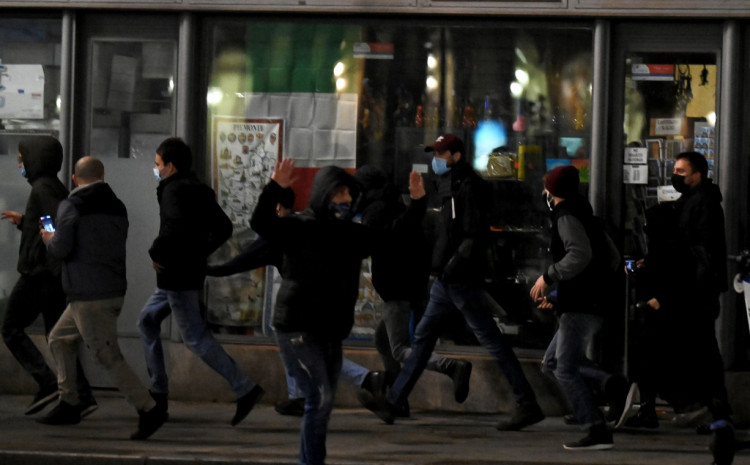 Neredi na italijanskim ulicama zbog policijskog sata