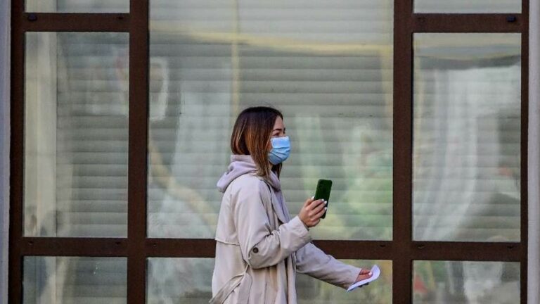 Evo koji su blagi, a koji teški simptomi koronavirusa