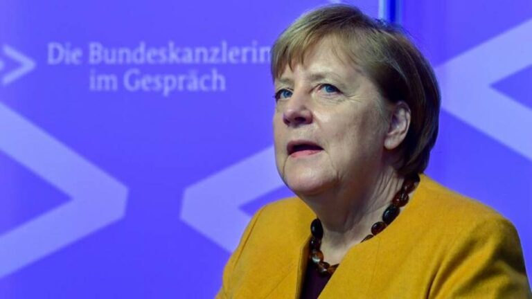 Merkel: Slijedi nam teška zima, ljudi se neće moći viđati kao prije