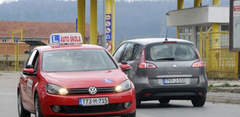 Ne odustaju od pravilnika, vozački skuplji i do 500 KM