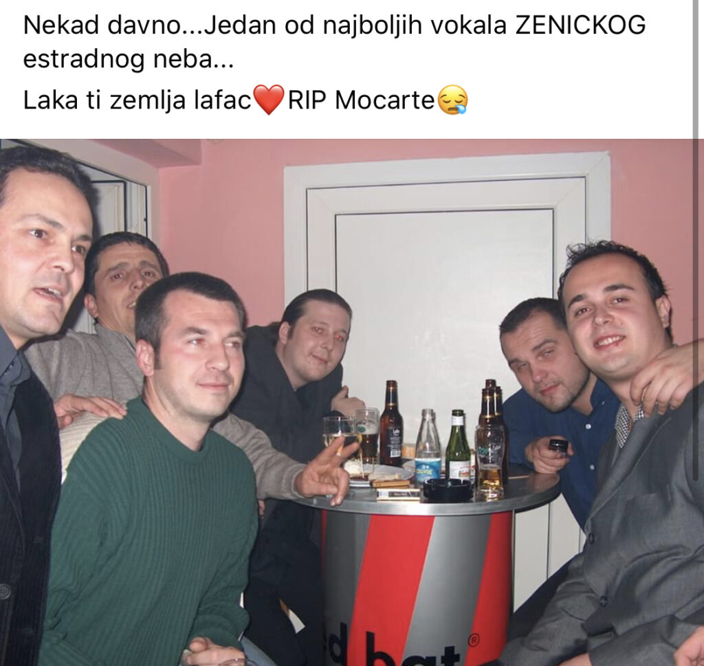 01B992E2 A5E6 4801 BE47 B42170916F67