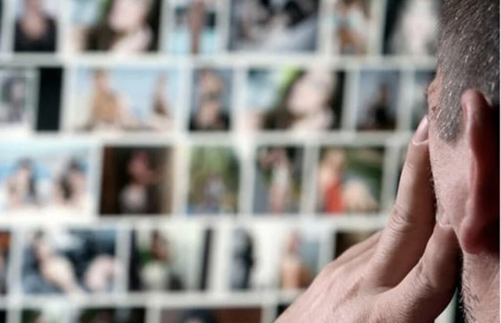 0434728D 444C 4824 B534 93405962E0A9