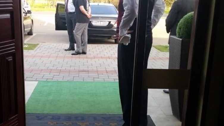 052D921E 508C 4075 BEBD 19D1E798D661