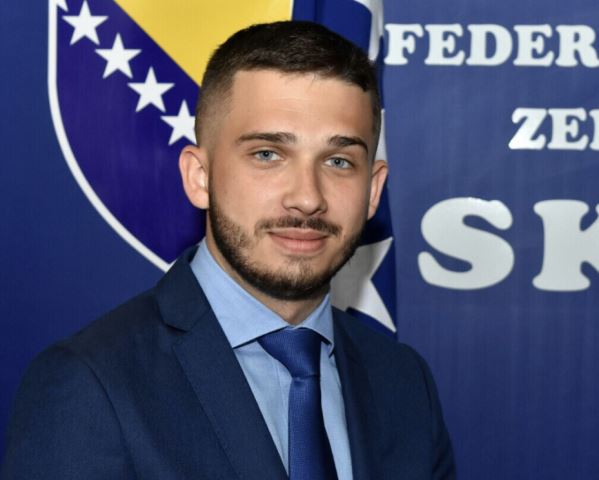 0F79FB78-6F7D-4387-AFF0-F2738E4F43AD