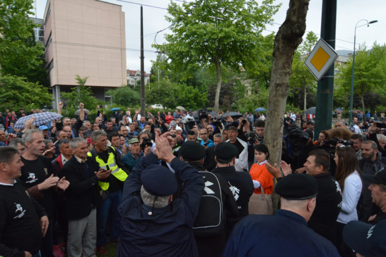 Prve isplate pomoći za socijalno ugrožene borce u januaru i februaru