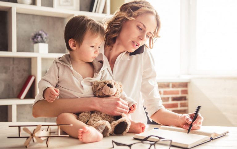 Pet savjeta koji će olakšati život zaposlenoj mami