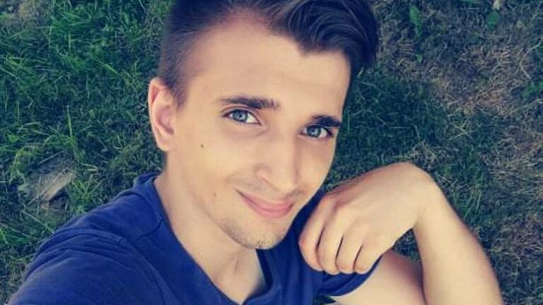 Josip zavodi na Fejsu: ‘Dečko poput mene ne nalazi se lako’