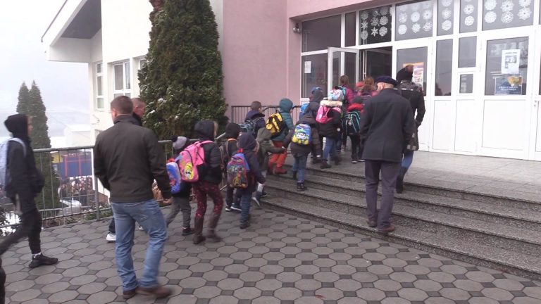 Verbalno napadnuta učenica sa hidžabom u Srebrenici, slučaj prijavljen policiji