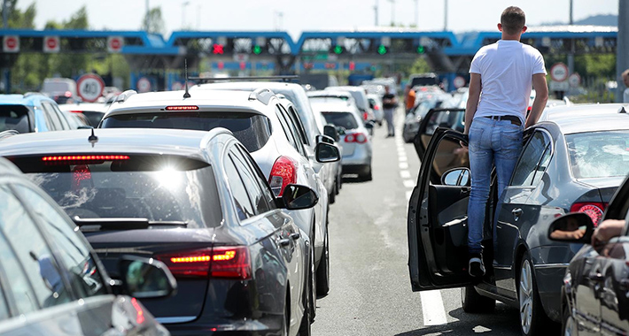 14212B8A 7C99 474E 8EC2 8E369E3B8213