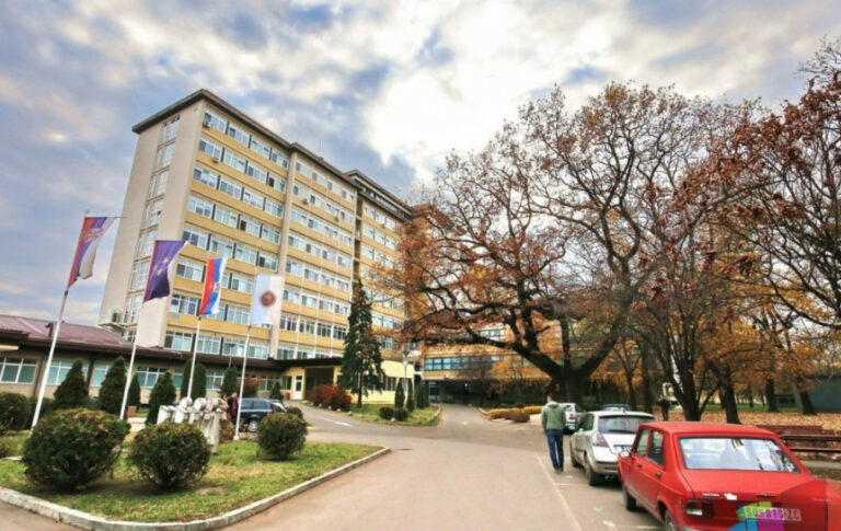 Medicinska sestra suprugu ubrizgala cijanid dok su ga ljekari pokušavali reanimirati