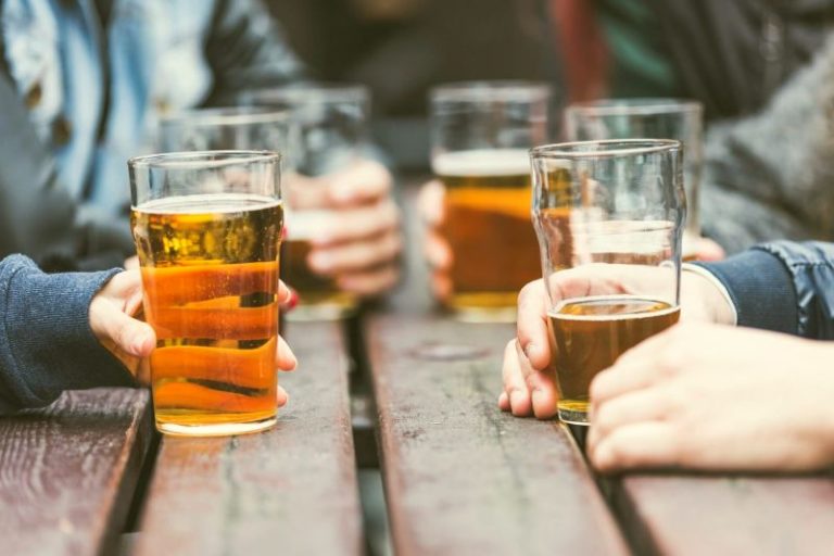 ZENICA: Blizu 90% ugostiteljskih objekata poslužuje alkohol maloljetnicima