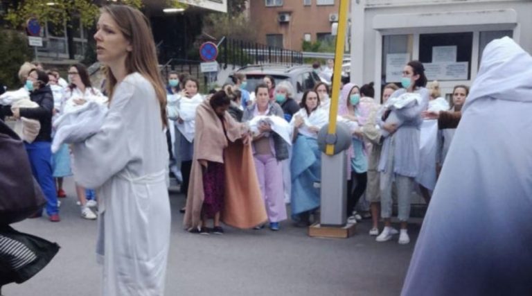 Potresne scene iz Zagreba: Porodilje na ulici s tek rođenim bebama u naručju