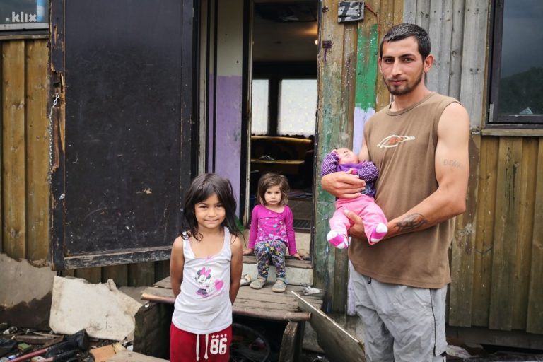 Romsko naselje u Banlozima kod Zenice pretvaraju u industrijsku zonu, osam porodica ostaje bez doma