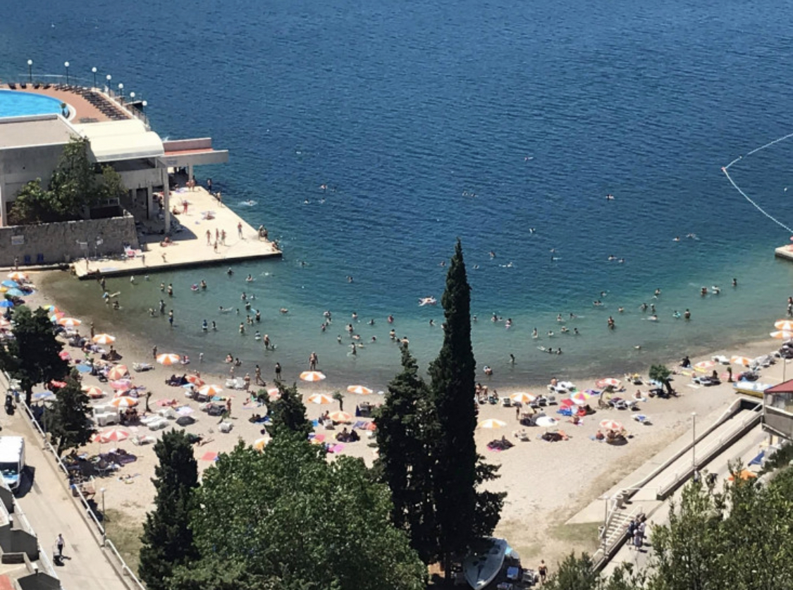 Neum 1A0BBE7B AC22 42E5 89E9 A63D4D16DBE3