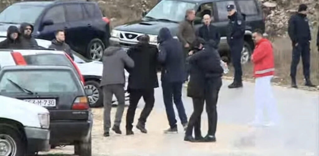 1B91AAEA 7CE5 43D3 BEE7 2DD32881A52B