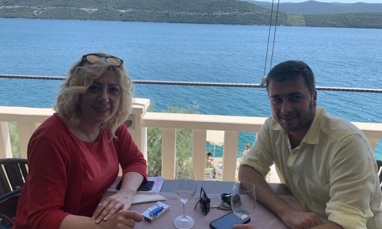 1DE0B8D0 0A70 4CD0 8407 EDA69143E110