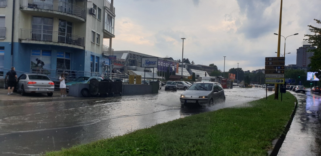 1e099fe803d5b68bacaec152b3317d3d