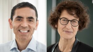 201110113251 05 biontech pfizer vaccine couple super tease