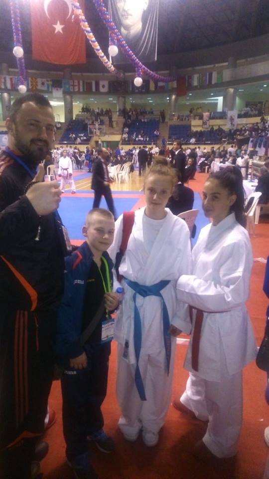 1975146_736483686384861_1304573784_n