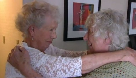 465106_bliznakinje-fot-print-screem_f