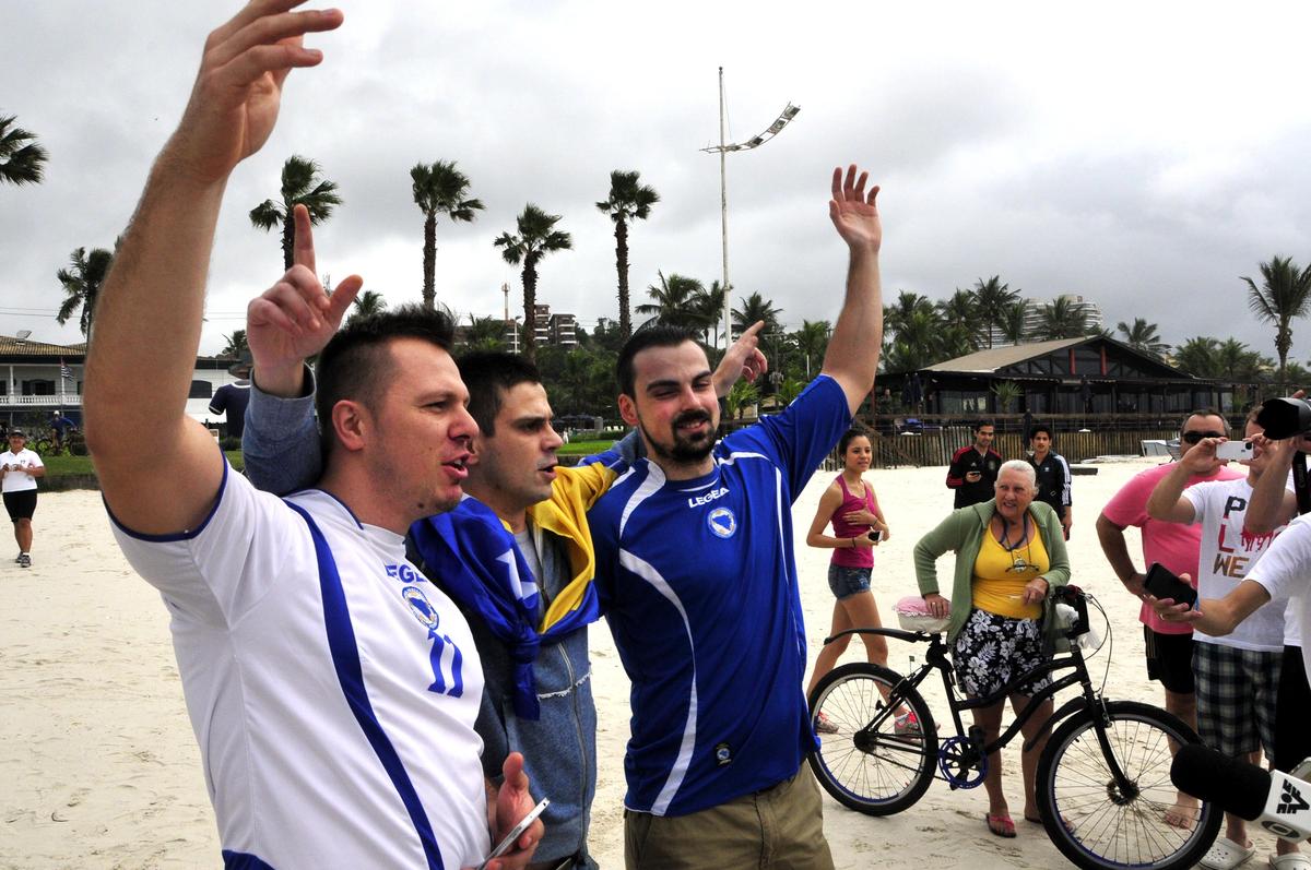 FOTO: Damir Rizvić sa braćom Velić stigao iz Melbourna u Guaruju, putovali 30 sati