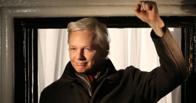 Ostaje na snazi nalog za hapšenje Juliana Assangea