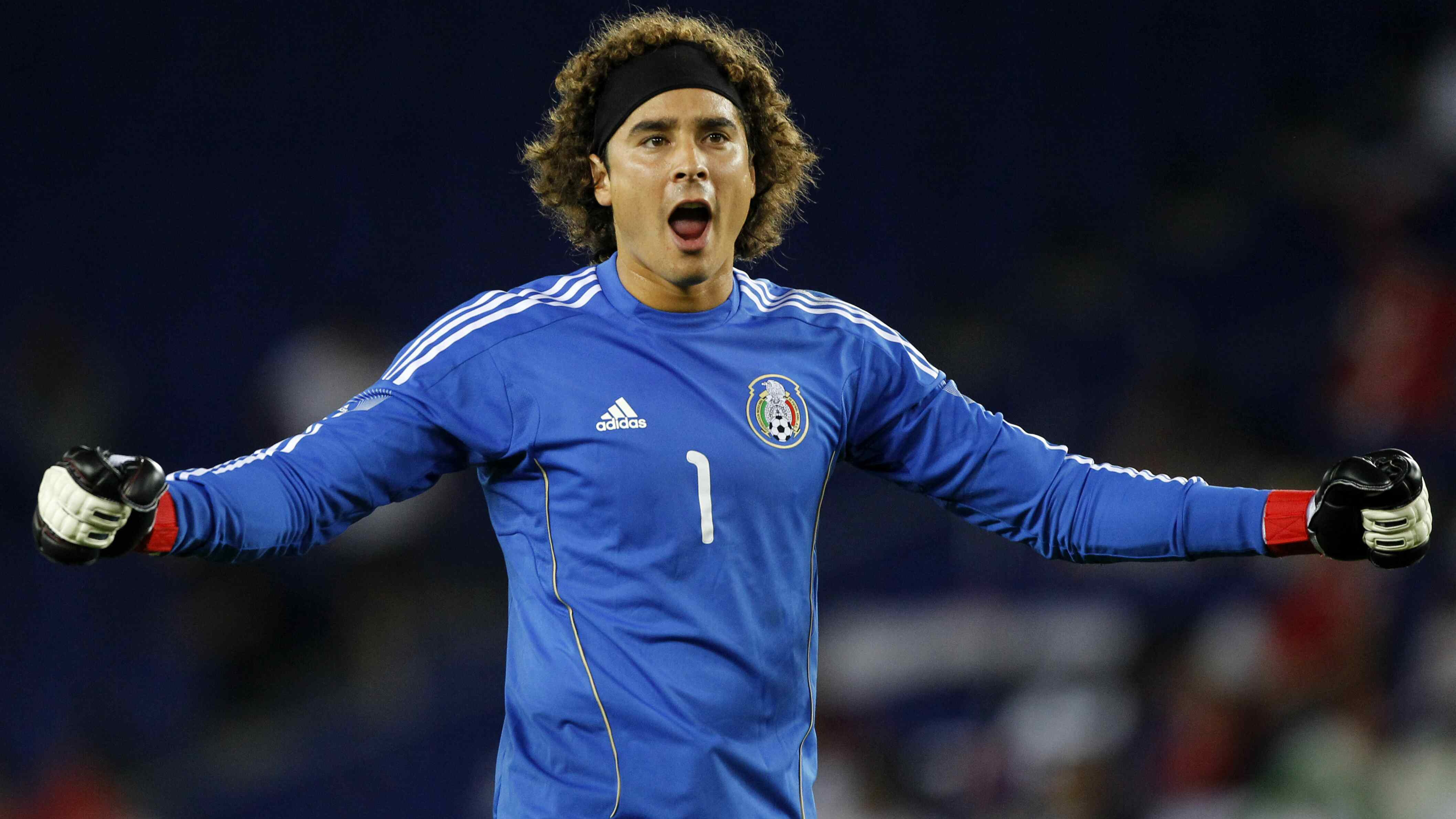 Guillermo Ochoa karijeru nastavlja u Malagi