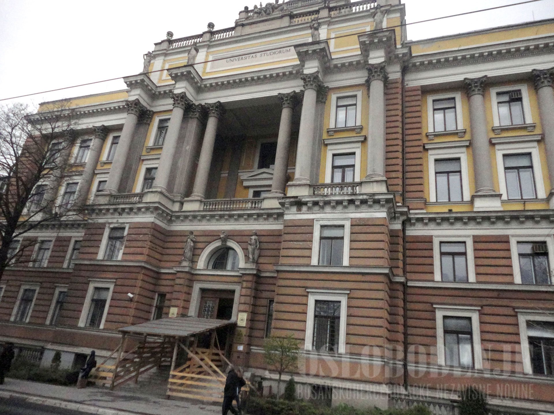 Uposlenici UNSA od danas u štrajku: Bez nastave i ispita na 14 fakulteta