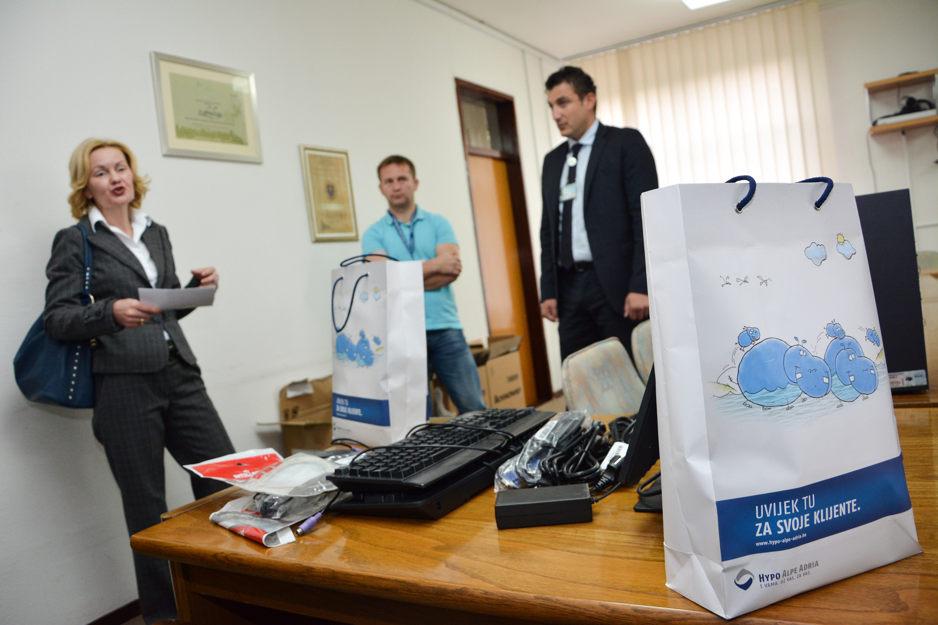 Predstavnici Hypo banke u posjeti Kantonalnoj bolnici Zenica