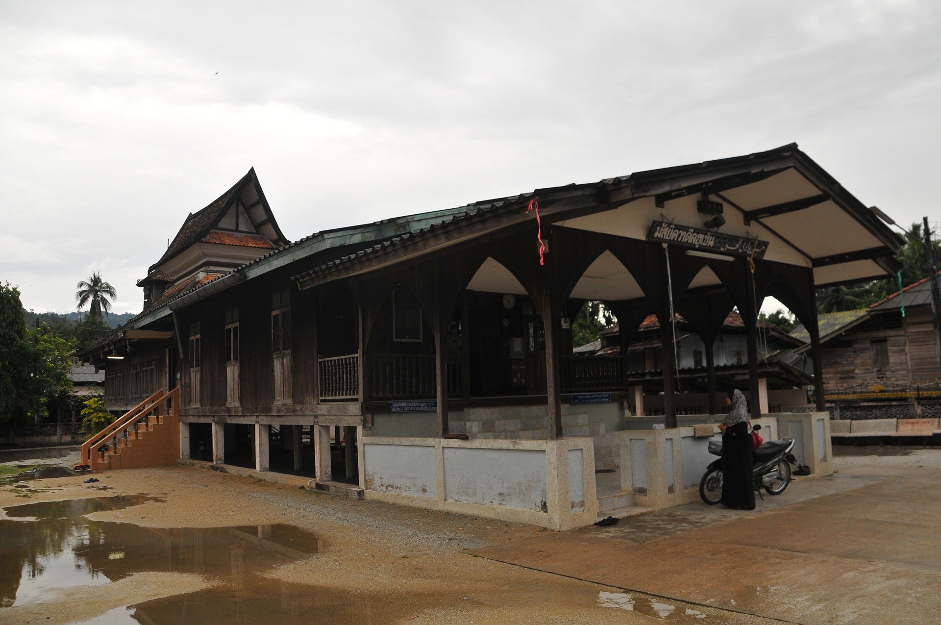 Džamija na Tajlandu sagrađena bez ijednog eksera već 400 godina stoji uspravno