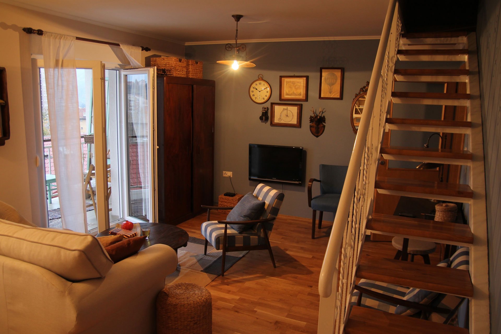 Diplomirana pravnica iz Zenice hobi pretvorila u posao: Redizajnira i oslikava stari namještaj