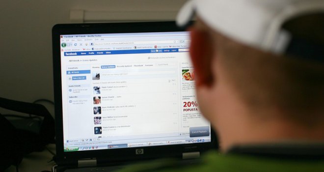 Oprez, na Facebooku operiše prevarant pod imenom Nikola Lalovac