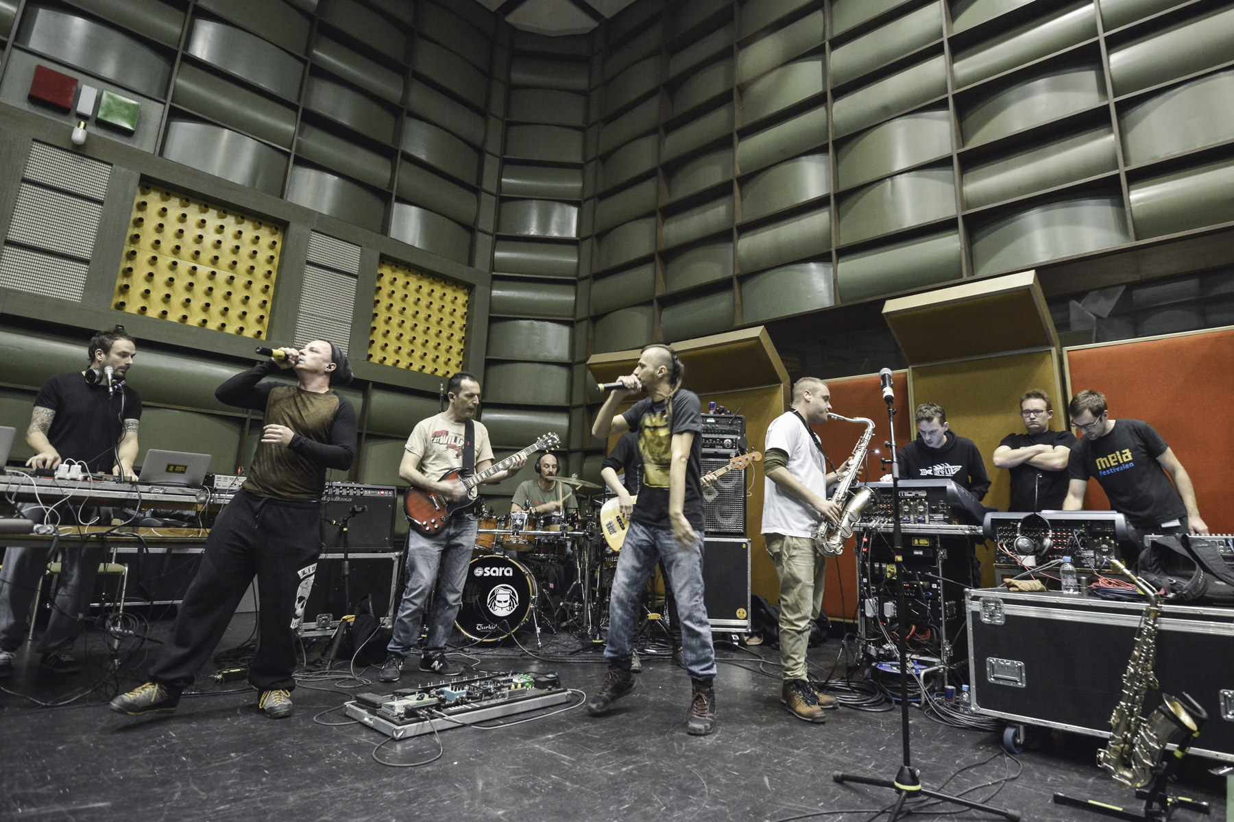 Dubioza kolektiv i S.A.R.S. na završnom trening kampu!