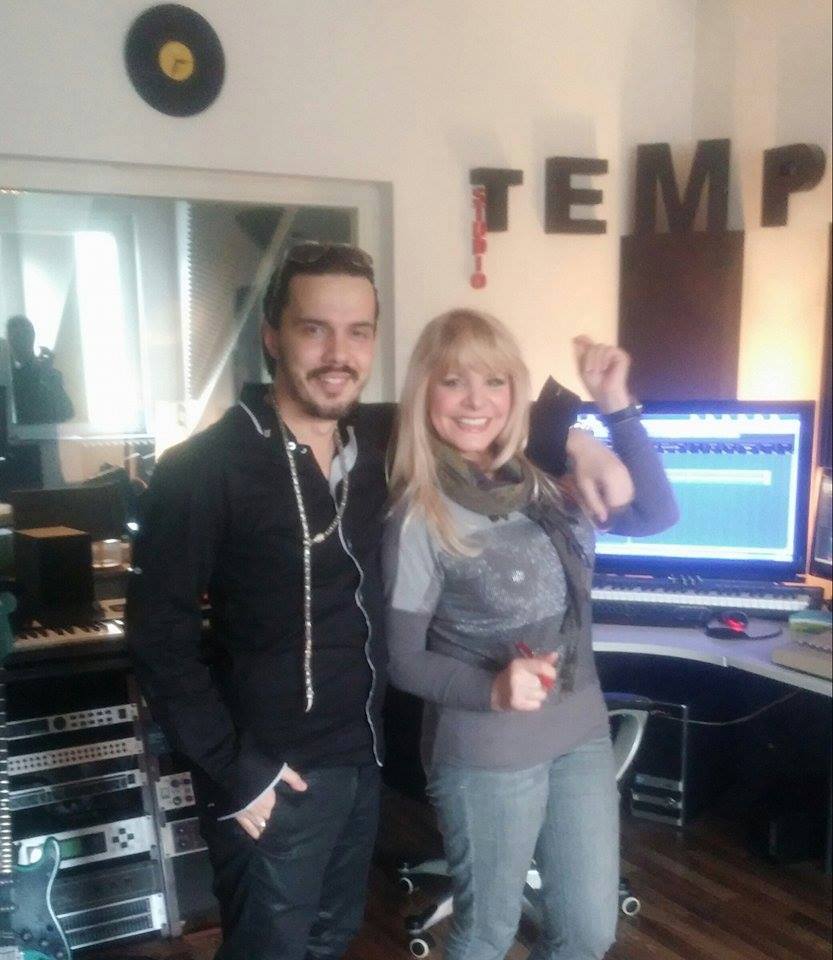 11084412_1592638664355818_278691877_n