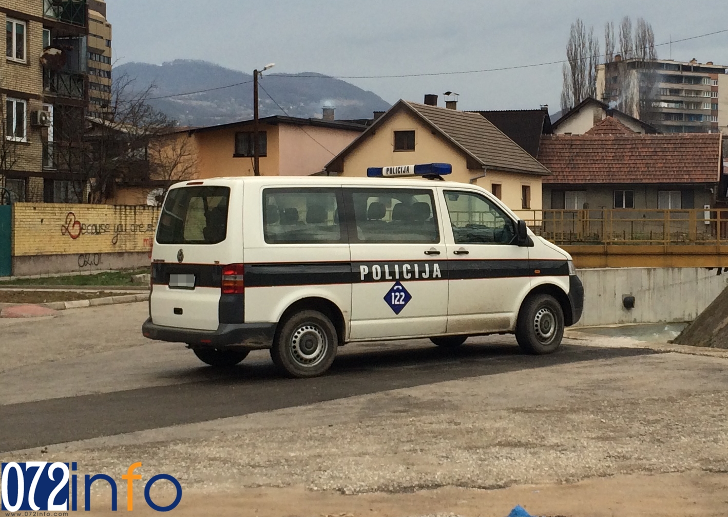 ZENICA: Pretres automobila i pronalazak zeljaste materije i fizički napad