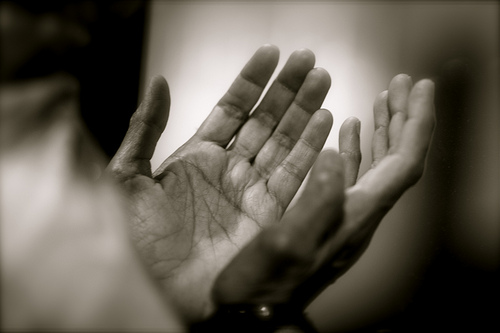 Večeras je Lejletu’r-regaib: Noć želja, dova i nade, najava ramazana