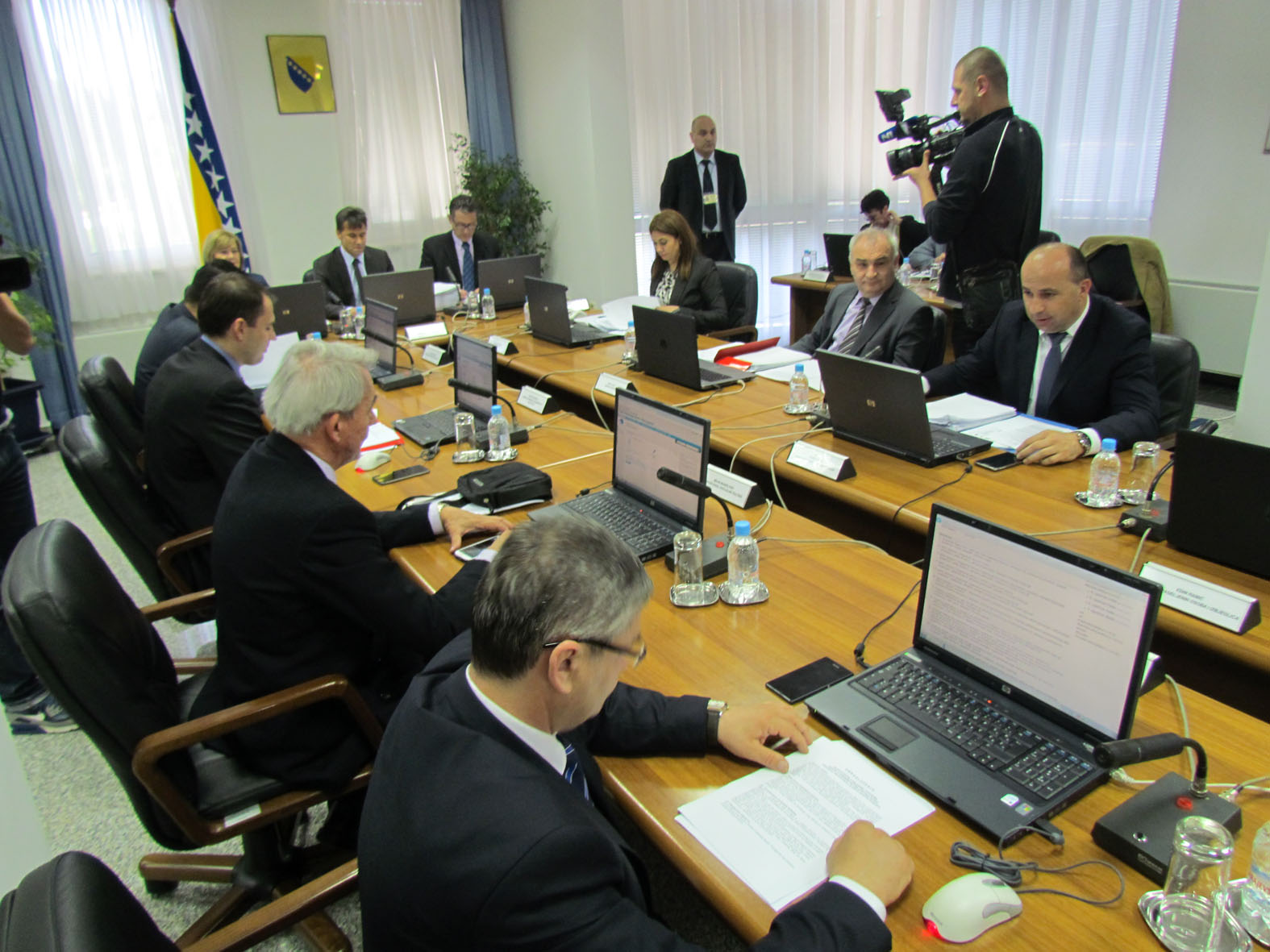 Nema zapošljavanja u državnu službu FBiH do 1. septembra