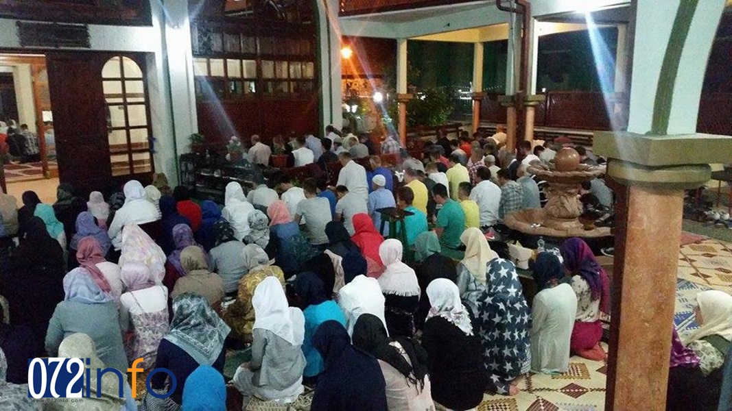 ZENIČKE DŽAMIJE PREPUNE: Obilježena najvrjednija noć u godini, noć Lejletu-l-kadr (FOTO)