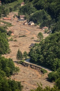 995351_547350342088394_3815639987413328957_n