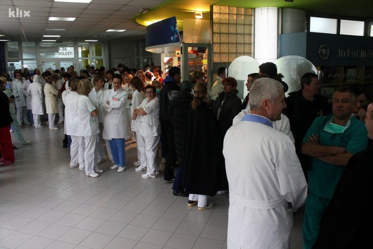 KB ZENICA: Održan štrajk upozorenja!