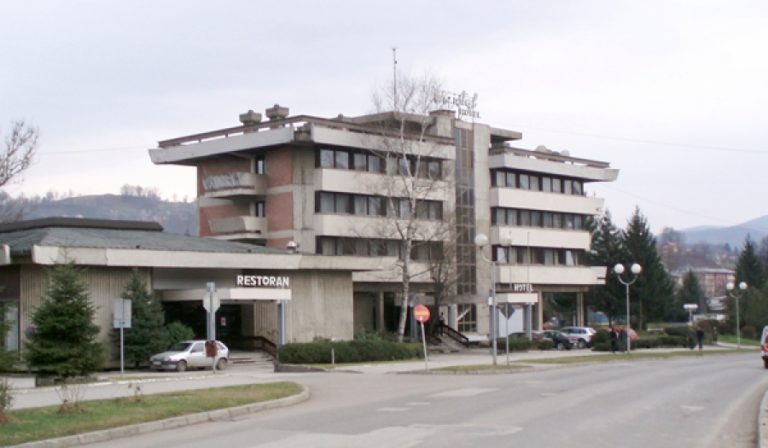 Zavidovići: Iz hotela ukraden alkohol