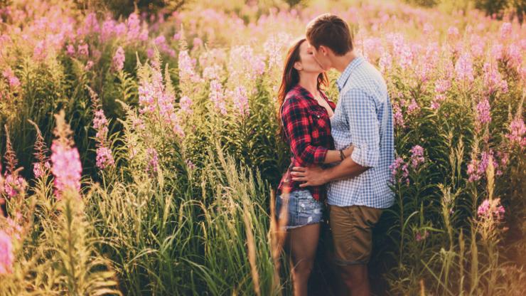 Deset sitnica zbog kojih će se muškarac iznova zaljubiti u vas