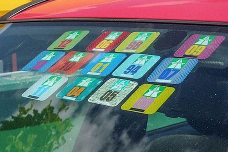 Kako da lako i jednostavno uklonite vinjetu s vjetrobranskog stakla