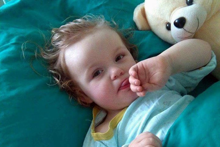 POKAŽIMO HUMANOST Spasimo dvogodišnju djevojčicu iz Zenice!