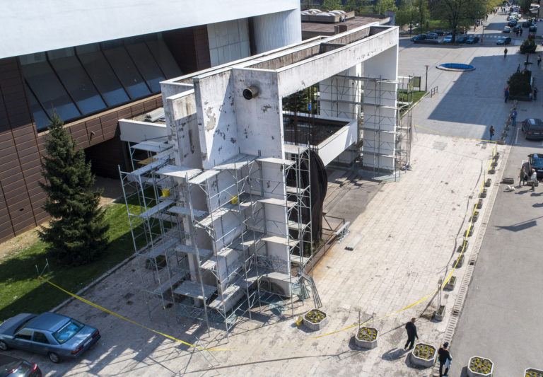 Završna faza radova na sanaciji fasade  Bosanskog narodnog pozorišta Zenica