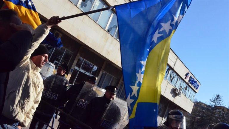 Zašto građani u BiH šute: Sve se svelo na Facebook komentare