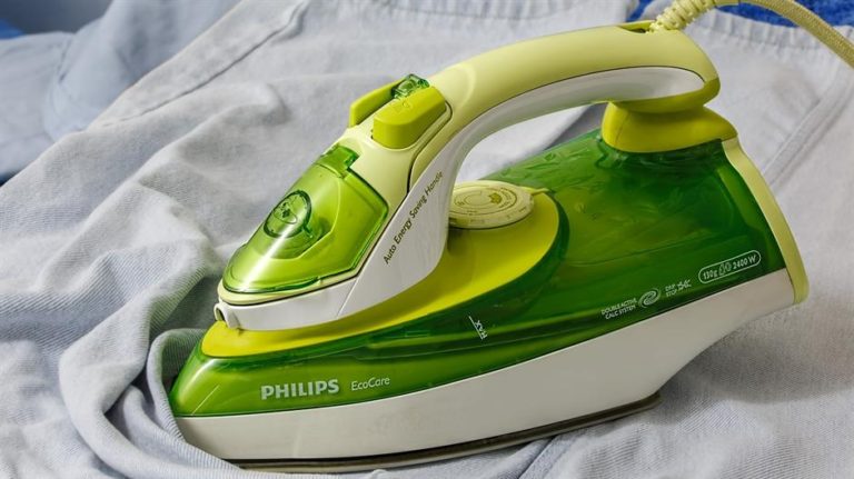 Evo kako da ispeglate veš – bez pegle