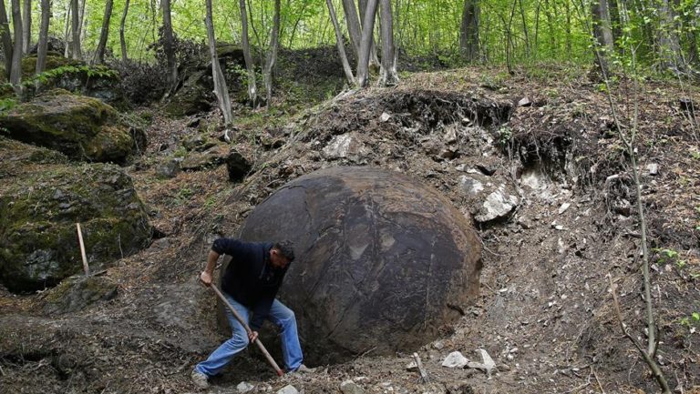 Koliko je stara i čemu je služila kugla kod Zavidovića?