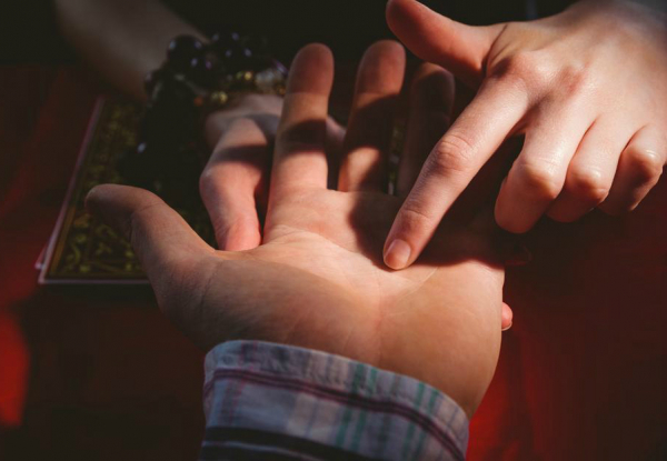 Samo tri posto ljudi ima X na oba dlana – evo šta to znači