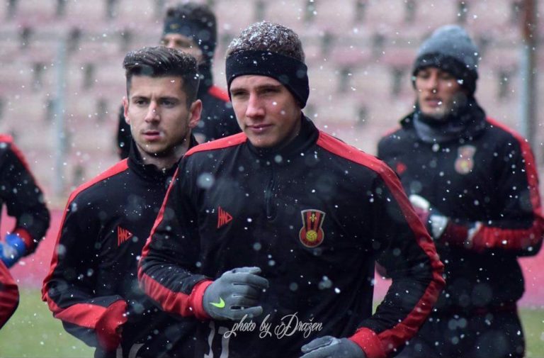 Zeničani krenuli sa pripremama: Igrači Čelika trenirali na Bilinom polju (FOTO)